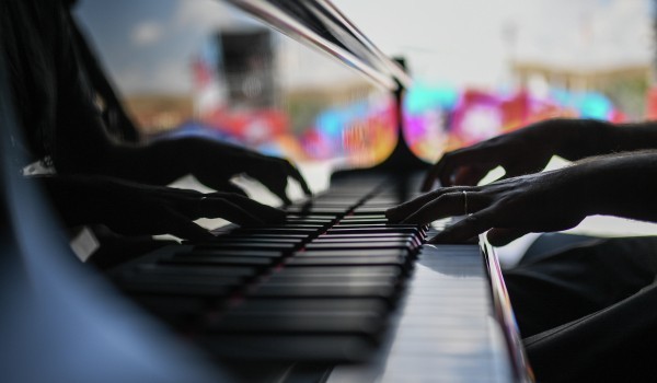 Знаменитые пианисты проведут серию мастер-классов для юных московских музыкантов в честь юбилея Александра Скрябина