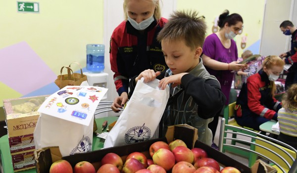 Наталья Сергунина: Москвичи передали уже 500 тысяч предметов первой необходимости для беженцев из Донбасса