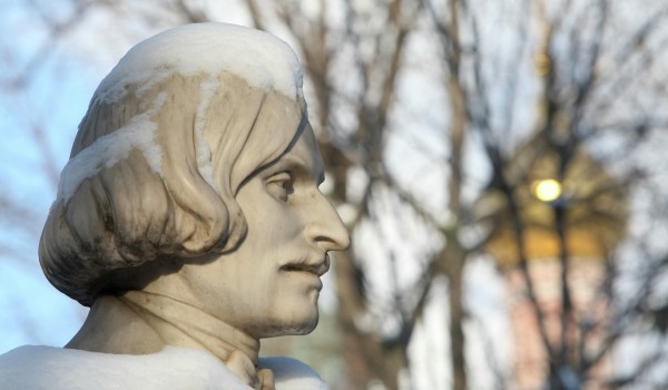Памятник Николая Гоголя на Новодевичьем кладбище отреставрируют