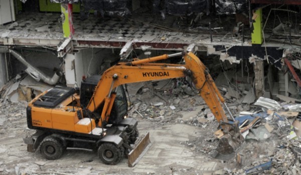 С начала года в ЮВАО демонтировали более двух тысяч квадратных метров незаконных объектов