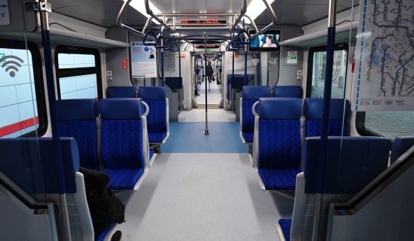 На поезде московского метро к 10-летию столичных электронных услуг проехали более миллиона пассажиров