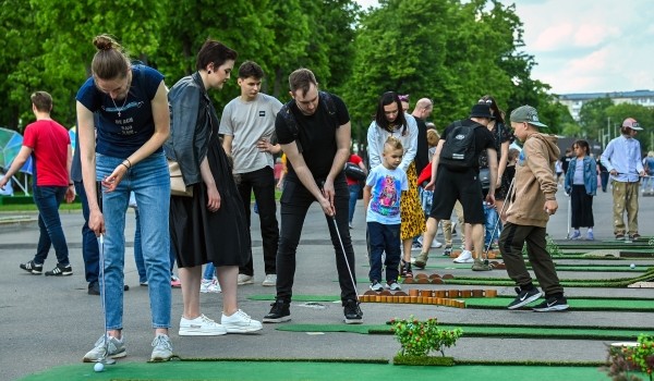 В зоне отдыха «Покровский берег» открылась площадка для игры в мини-гольф