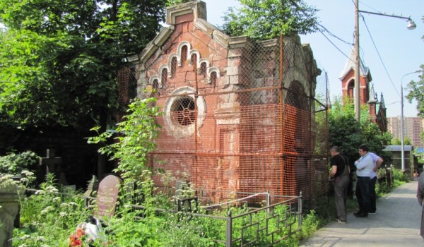 Девять часовен и мавзолеев Введенского кладбища признаны памятниками архитектуры