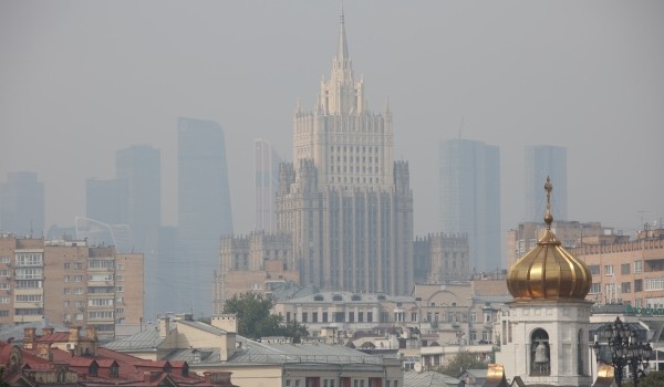 Влажная уборка и наблюдение врача: Как следить за здоровьем при сильном смоге в Москве?
