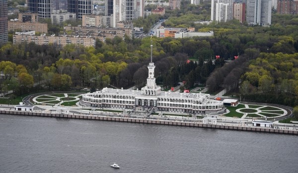 «ЗАГСы зарегистрировали брак 92 пар на Северном речном вокзале»