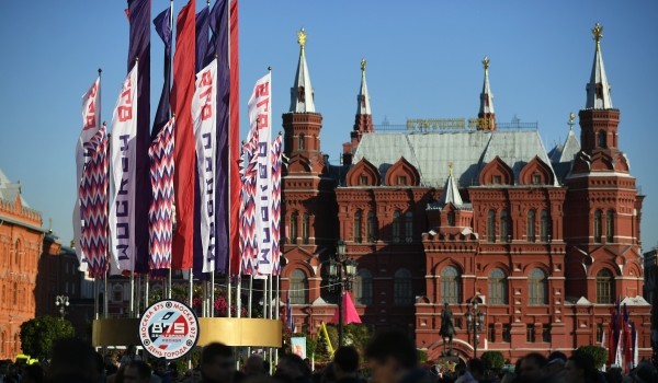 Исторический музей представит 500 экспонатов на выставке о женской моде