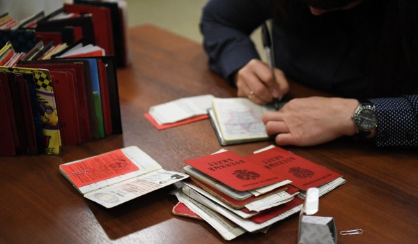 Студенту из Москвы аннулировали повестку после проверки данных в военкомате