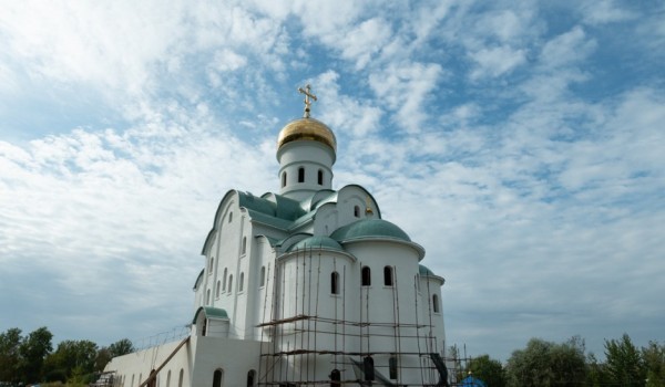 В Северном Братеево достраивают Храм Чуда Архангела Михаила в Хонех