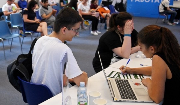 Сенатор Святенко: Спрос на кадры разной квалификации в Москве сохраняется на высоком уровне