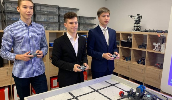 Лаборатории для занятий робототехникой появятся в школе на Люблинской улице