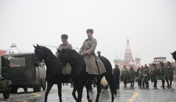 Музей Победы подготовил онлайн-программу к годовщине легендарного парада на Красной площади