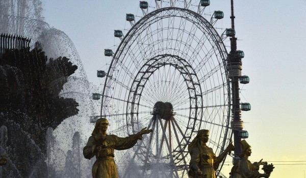 Яркость колеса обозрения «Солнце Москвы» в ночное время отрегулируют в соответствии с нормами