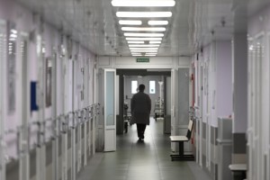 Как осуществляется социальная поддержка москвичей в больницах?