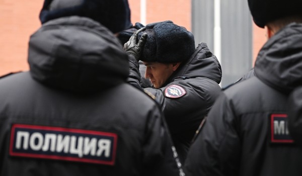 Мигрантам дали советы по общению с полицией в Москве и регионах