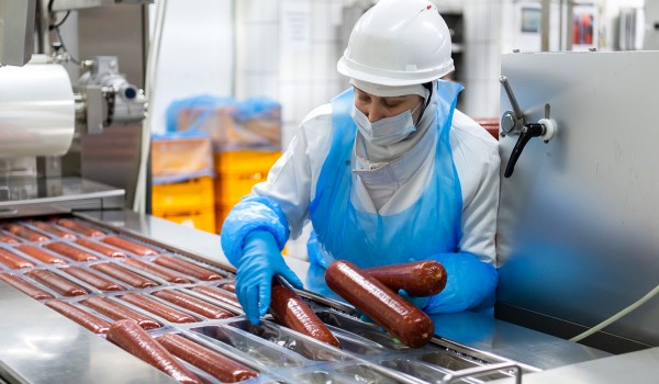 C начала 2022 года московские производители нарастили выпуск мясных продуктов на 16%