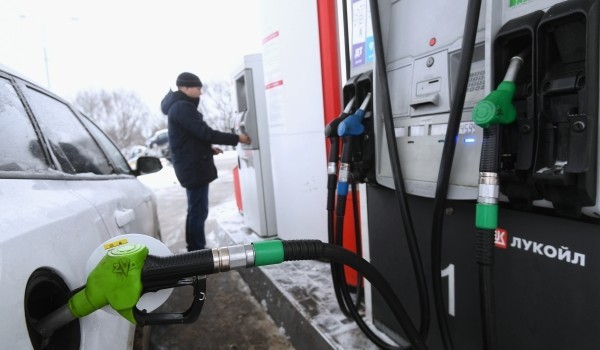 Две АЗС на юго-востоке Москвы реконструируют