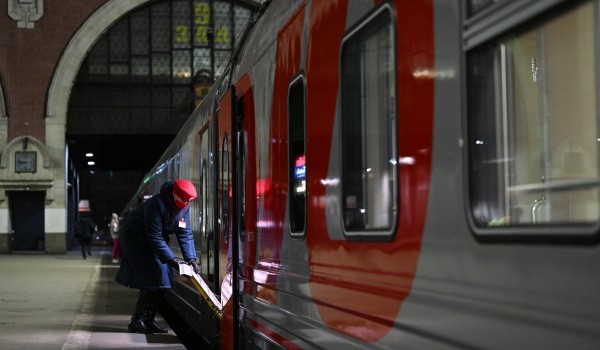 Около тысячи дополнительных поездов назначат РЖД на новогодние праздники