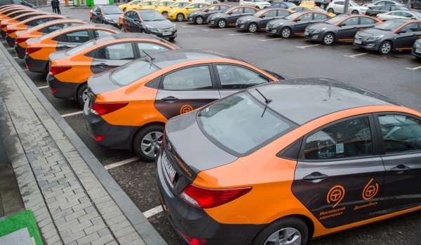 Количество ДТП с участием каршеринговых автомобилей в Москве снизилось в январе-октябре до 327 случаев
