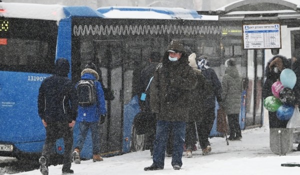 Автобусная остановка «Метро «Библиотека имени Ленина» на Моховой улице не будет работать 5 декабря