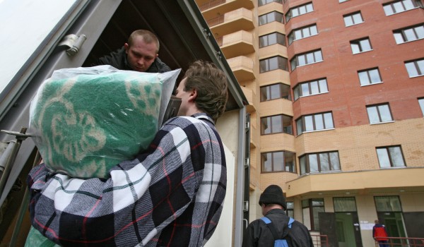 Более 26 тыс. семей воспользовались помощью грузчиков при переезде по реновации