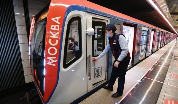 Рекордные 7,7 млн пассажиров воспользовались столичным метро 21 декабря