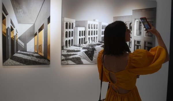 Фотовыставка в честь актера Анатолия Папанова открылась в центре Москвы