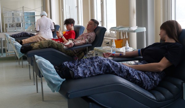 Более 45 л донорской крови сдали росгвардейцы для столичных клиник