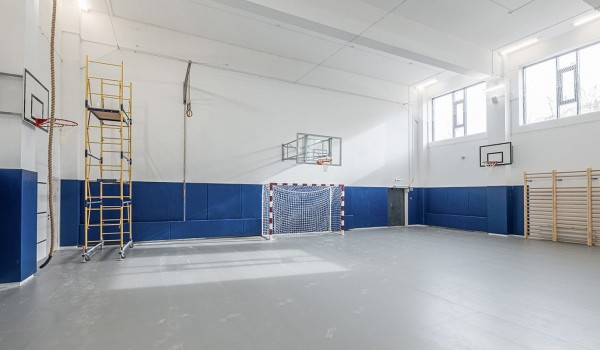Комплекс для спортшколы «Спутник» с бассейном и футбольным полем сдали в Зеленограде
