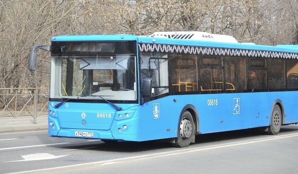 Завершились работы по созданию инфраструктуры автобусного маршрута от Мелькисарова и Бурцева до поликлиники на Синявинской улице