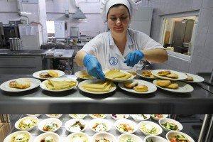 Бесплатное питание в школе: как подать заявление о предоставлении питания за счет средств бюджета Москвы?
