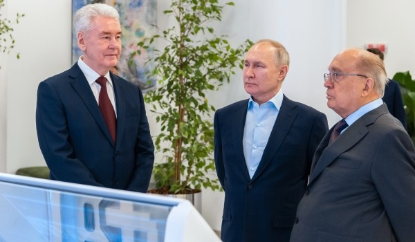 Путин и Собянин открыли первый кластер инновационного центра МГУ в Раменках
