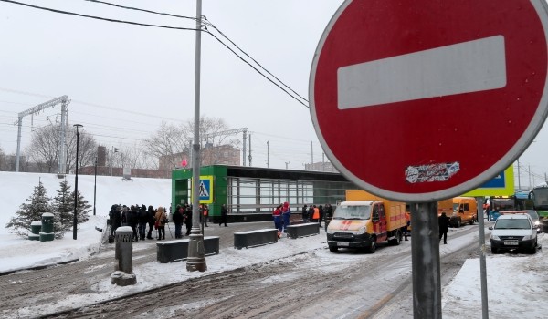 Движение в районе Новомихайловского шоссе ограничено до 30 ноября из-за строительных работ