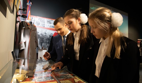 Цикл уроков о Сталинградской битве стартовал в Музее Победы