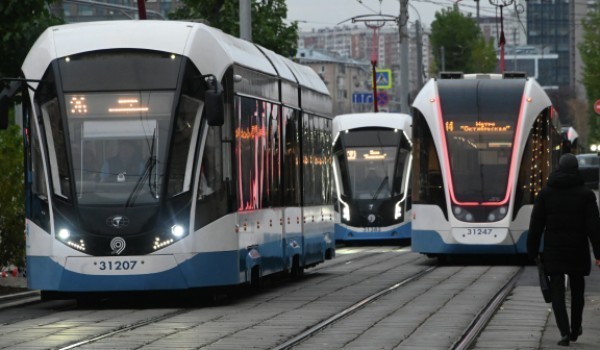Более 100 пострадавших в ДТП трамваев отремонтировано в Москве в 2022 году