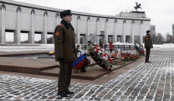 Кадеты из Республики Беларусь впервые заступили на вахту у Музея Победы