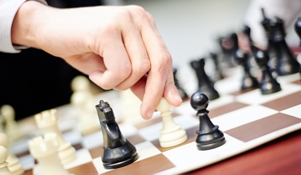 Межконфессиональный шахматный турнир прошел в Москве