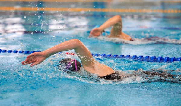 Собянин открыл новый спорткомплекс с бассейном в Бибиреве