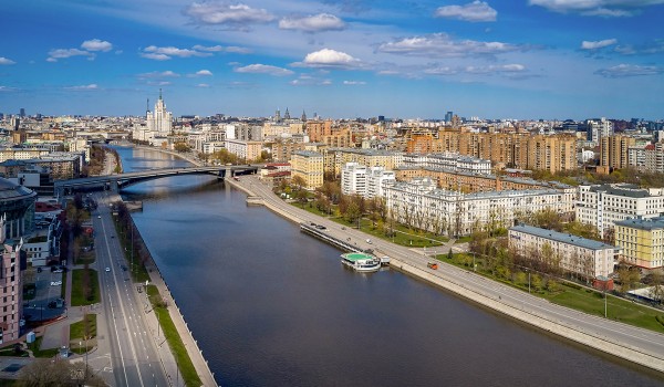 Небольшая облачность и до 18 градусов тепла ожидаются в Москве 2 мая