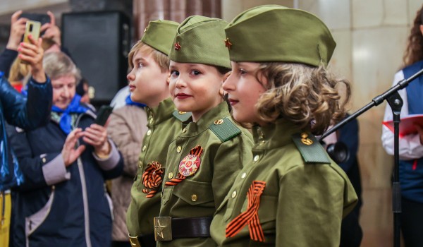 Акция «Синий платочек» в Московском метрополитене