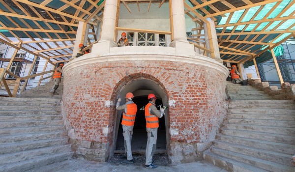 Собянин: Реставрацию усадьбы Покровское-Стрешнево планируется завершить до конца года