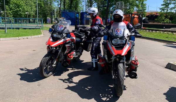 Почти 380 выездов совершили спасатели на мотоциклах с начала года в Москве