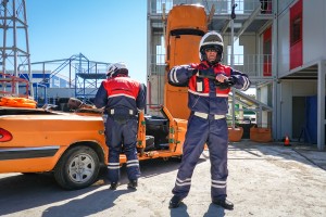 Фоторепортаж с демонстрации работы пожарно-спасательных мотоциклов при ликвидации ДТП