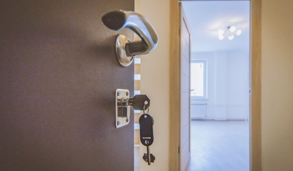 Более 2,7 тыс. жителей получили новые квартиры по программе реновации в Рязанском районе
