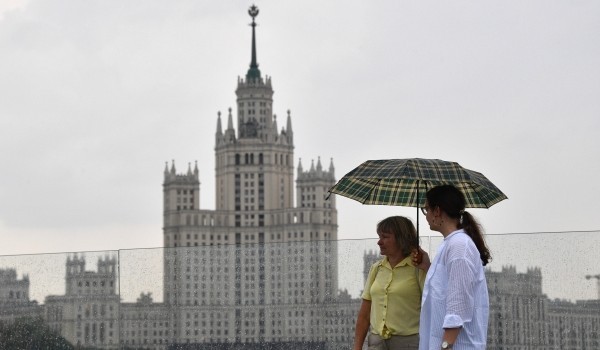 Дождь с грозой и до 22 градусов тепла ожидаются в Москве 23 июня