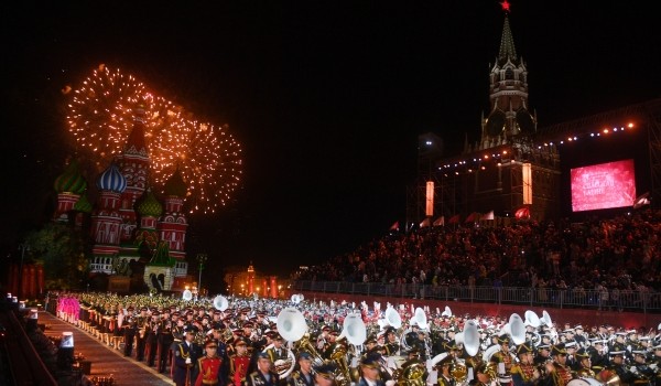 Около 700 военных музыкантов выступят на фестивале «Спасская башня» в Москве