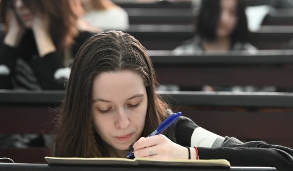 Московские школьники провели июнь в ведущих вузах страны на предпрофессиональных каникулах