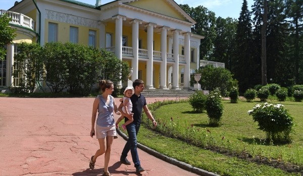 Более 7,3 млн человек посетили парки Подмосковья в июле
