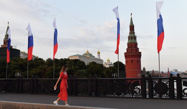 Собянин поздравил горожан с Днем государственного флага