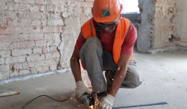 Самовольную пристройку к административному зданию ликвидировали на Якиманке