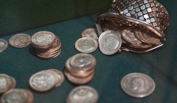 Отреставрирован клад серебряных и медных монет времен Николая II